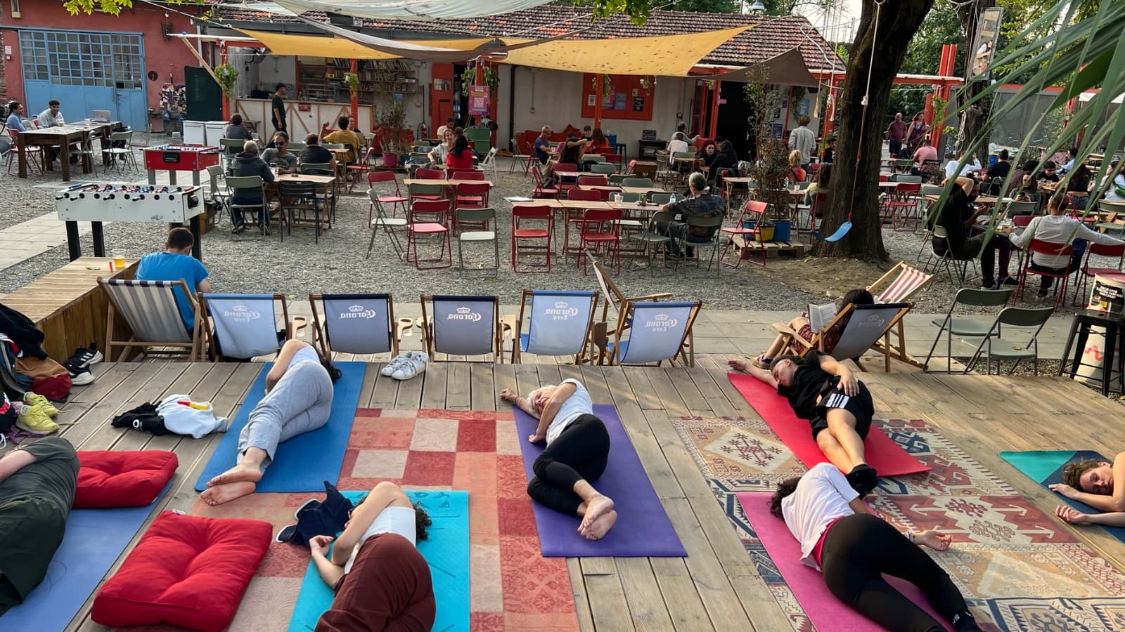 Yoga La Redazione